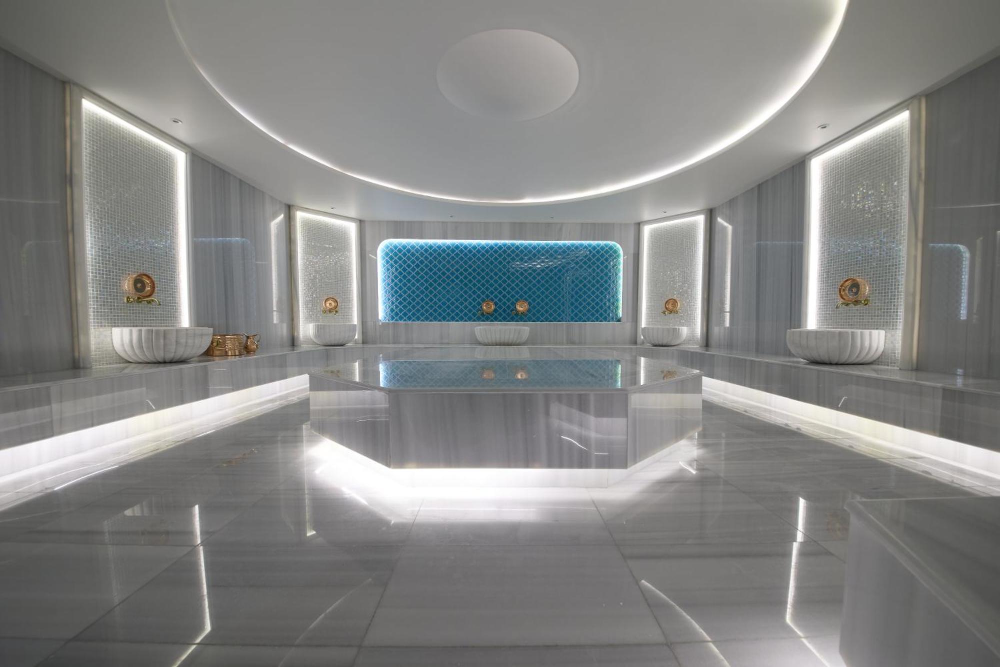 Otel Metropolitan 5*